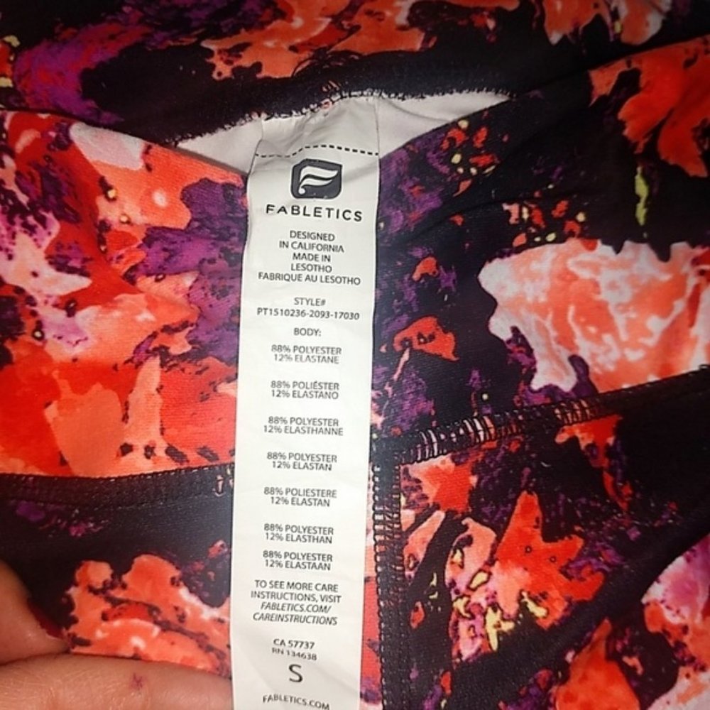 Fabletics Mid Rise Colorful Workout Legging Crop S - Picture 3 of 4